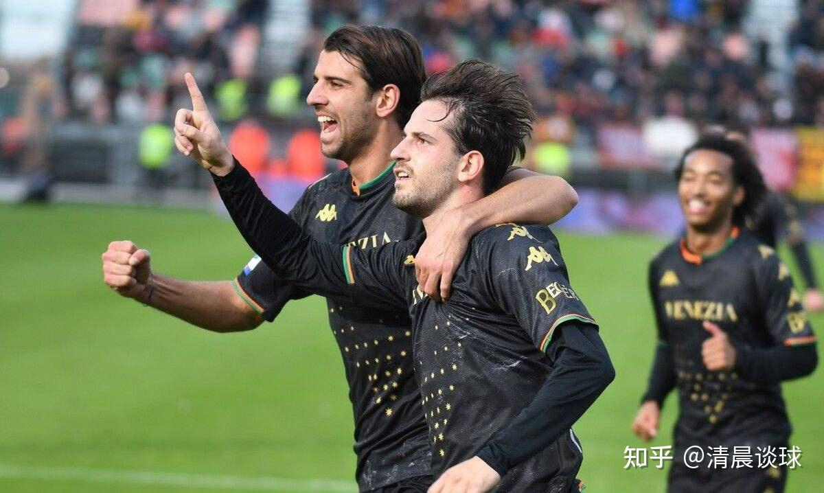 九游-清晨体能课后；多特蒙德伤情更新备战全明星赛；底气十足；年轻球员得到机会的简单介绍