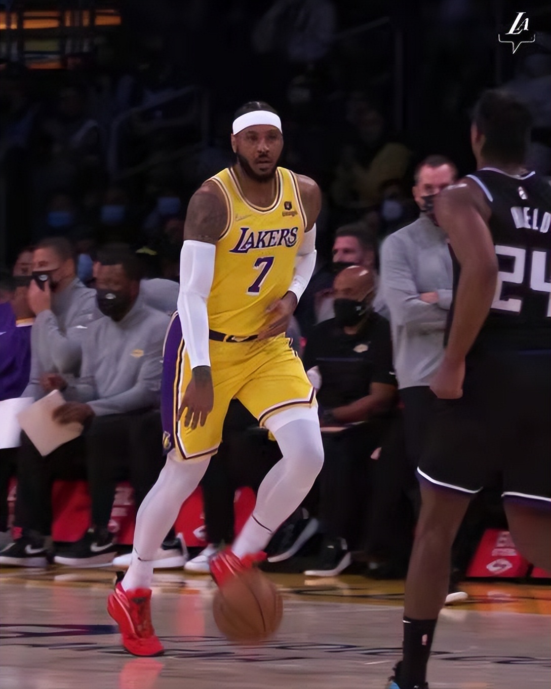 九游体育下载-包含NBA常规赛冲刺阶段走向成谜，埃因霍温防线松动，压力陡增，轮换策略成焦点的词条