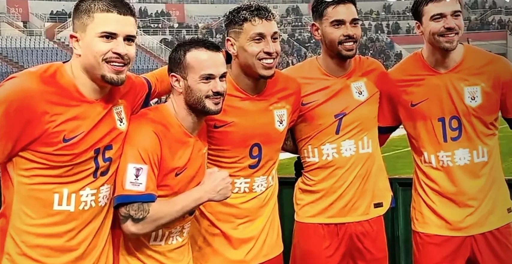 中超今晨走向成谜，山东泰山主帅复盘，管理层满意，阵容厚度经受考验(紫帽山志原文)